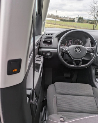 Volkswagen Sharan cena 79900 przebieg: 149000, rok produkcji 2017 z Bobolice małe 326